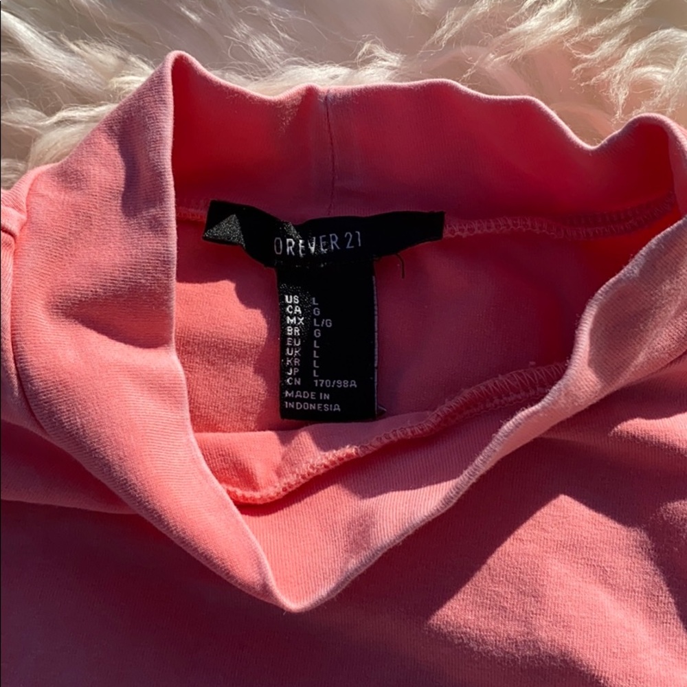 Salmon High Neck Cropped Tank Top - Picture 5 of 5